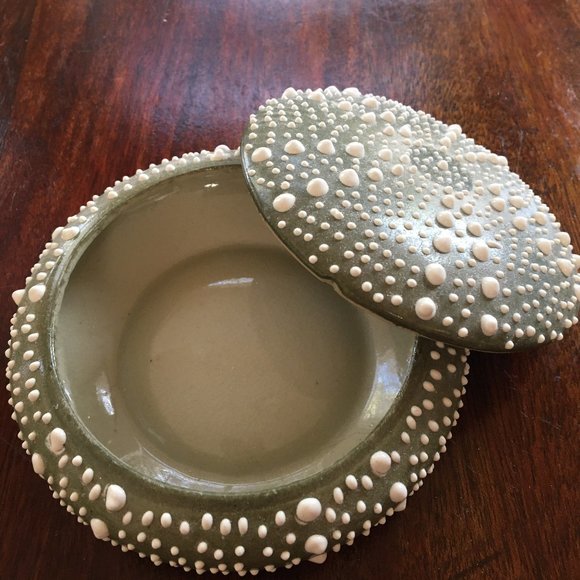 Shell trinket box - Picture 4 of 5